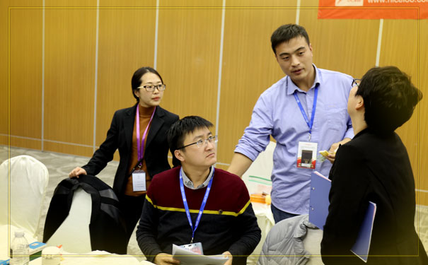 ��ѯ����ʦ��ѵ