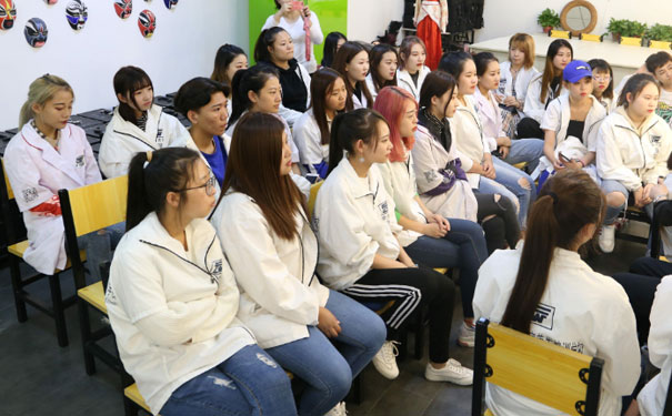 调兵山美容美发培训学校哪个好 - 学费多少 调兵山美容美发培训学校哪个好 - 学费多少