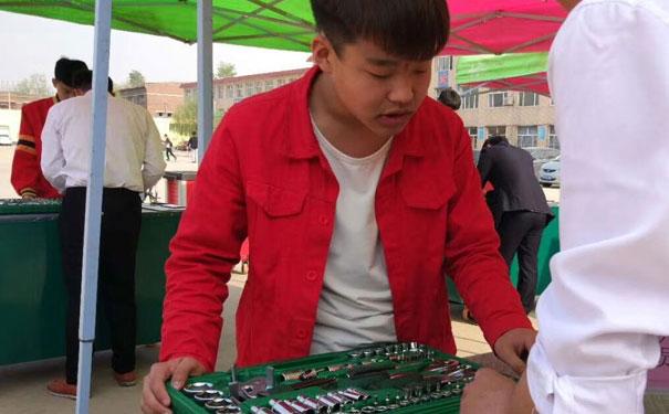 ����ѧ�����ļҺ� - Ҫ��� - ����Ǯ