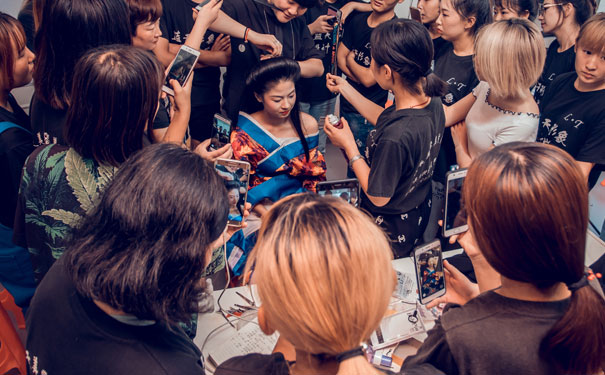 ����ѧ��ױ����� - ѧ�Ѷ���Ǯ - Ҫ���