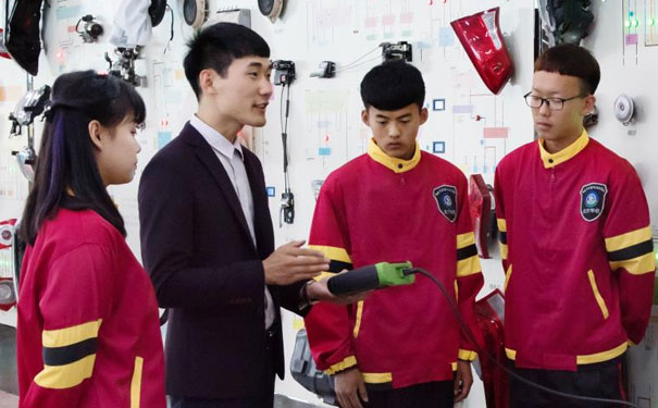 ����ѧ�����ļҺ� - Ҫ��� - ����Ǯ