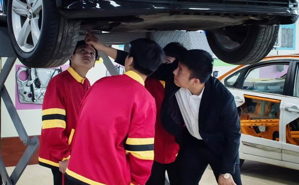 ��ɽѧ�����ļҺ� - Ҫ��� - ����Ǯ