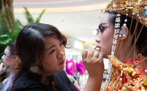 ����ѧ��ױ����� - ѧ�Ѷ���Ǯ - Ҫ���