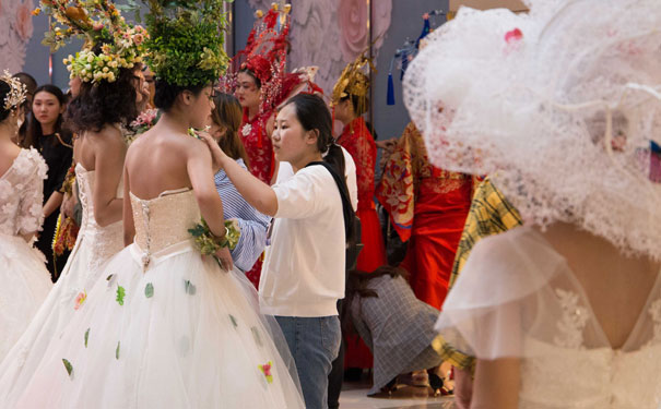 ��«��ѧ��ױ����� - ѧ�Ѷ���Ǯ - Ҫ���