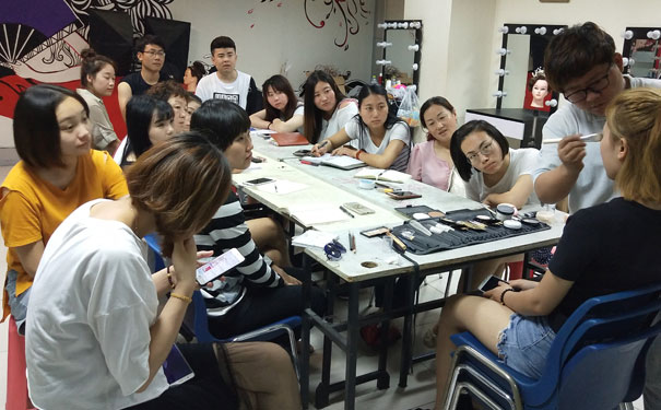 ��̨��ɽ��ѧ��ױ����� - ѧ�Ѷ���Ǯ - Ҫ���