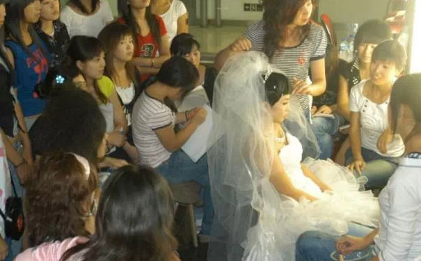 ����������ѧ��ױ����� - ѧ�Ѷ���Ǯ - Ҫ���