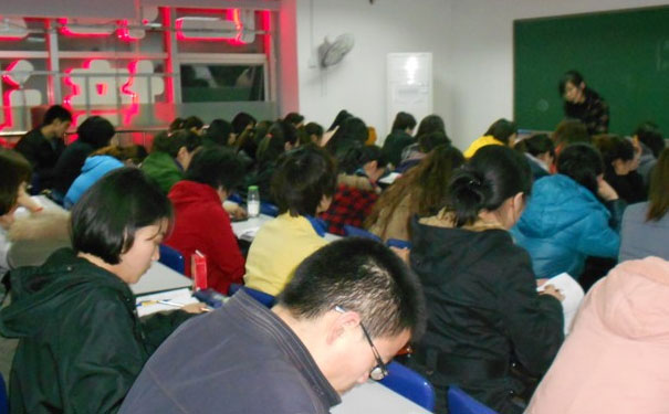 ��ʩ��Ƴ�������ʱ�� - ����ʱ�� - �ɼ���ѯ