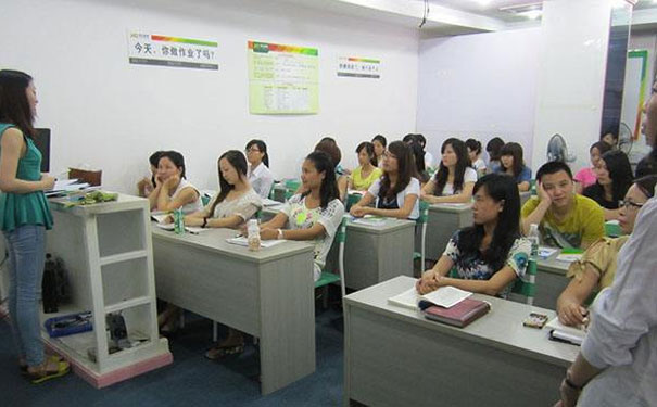 武汉会计学校地址及电话