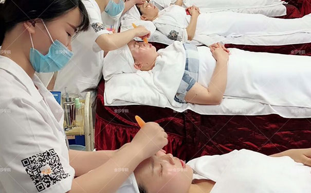 ����������ѵѧУ_Ƥ��������ѵ��