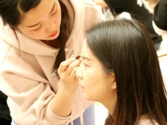 ����ѧ��ױ��Ҫ����ѧ��/