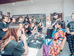 ���ݻ�ױ�ٳɰ�/