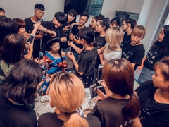 ���ݺõĻ�ױ��ѵѧУ/