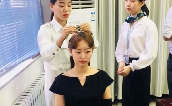 沧州学化妆和扎头发