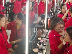 ��������ѧ��ױ��/