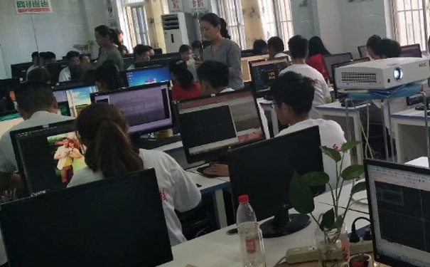 济宁哪里有网页设计培训