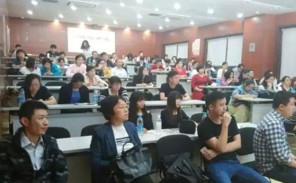 �人�������м����ְ����ѵ���ĸ��� - ���ö���Ǯ