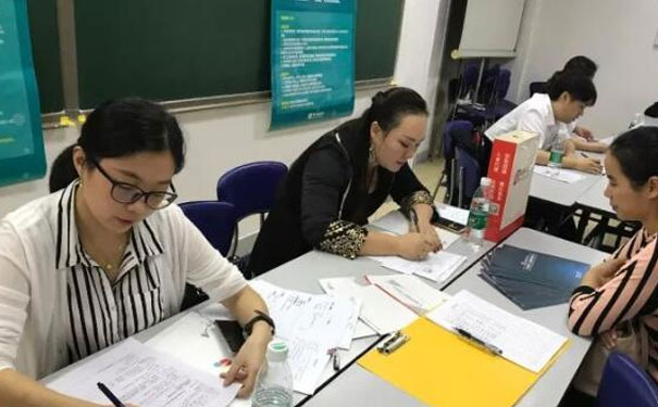 �������м����ְ����ѵ���ĸ��� - ���ö���Ǯ  