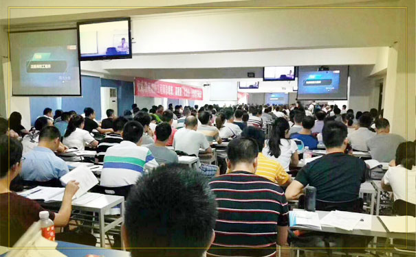 ������������ʦ�ʸ�֤��ѵ�����ĸ��� - ����Ǯ