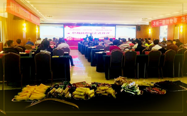 ��ʦ�ʸ�֤��ѵ