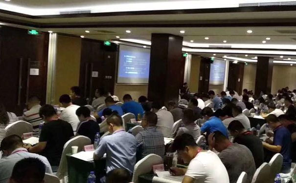 ���ݽ�ʦ�ʸ�֤��ѵ�����ĸ��� - ����Ǯ