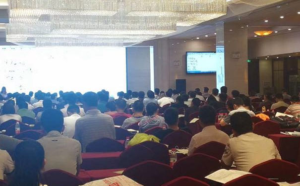 ֣�ݽ�ʦ�ʸ�֤��ѵ�����ĸ��� - ����Ǯ