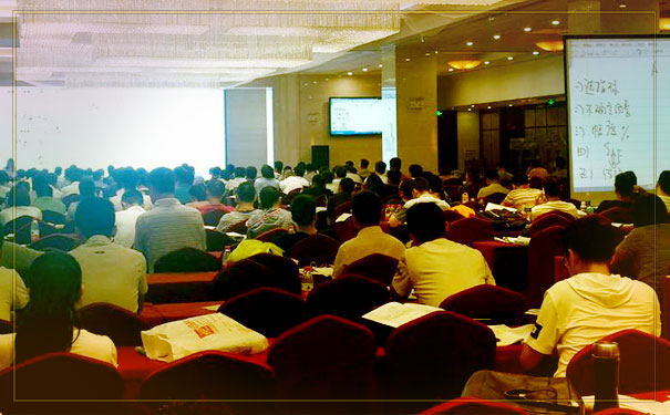 ��ʦ�ʸ�֤��ѵ