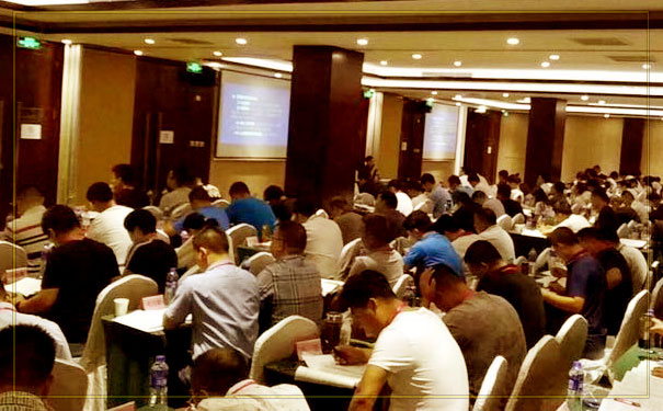 ��ʦ�ʸ�֤��ѵ