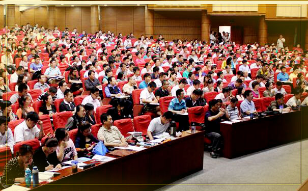 ��ʦ�ʸ�֤��ѵ