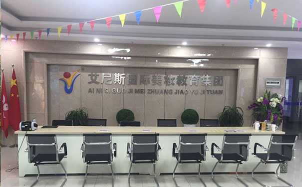 苏州姑苏区化妆培训学校哪个好 - 学费多少