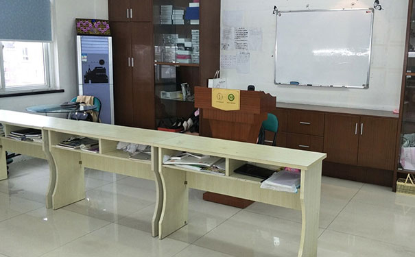 ������ױ��ѵѧУ�ĸ��� - ѧ�Ѷ���