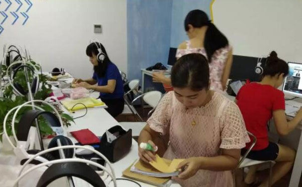 �人��ɽ����ƿ��Եص� - ������