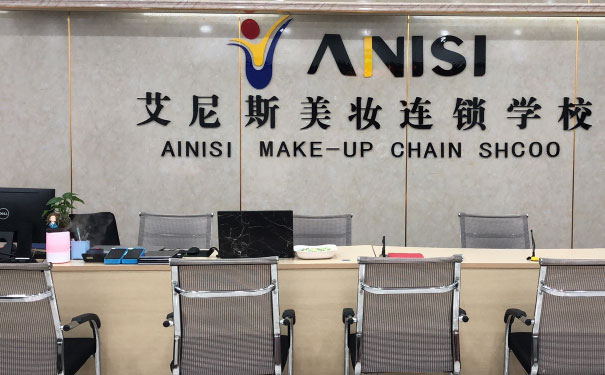 ����������������ѵѧУ�ĸ��� - ѧ�Ѷ���Ǯ