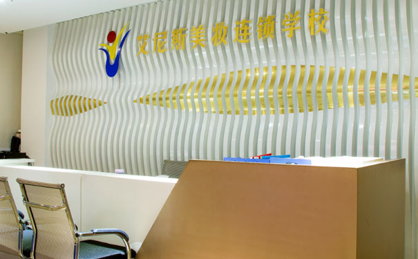 ���ݴӻ���������ѵѧУ�ĸ��� - ѧ�Ѷ���Ǯ