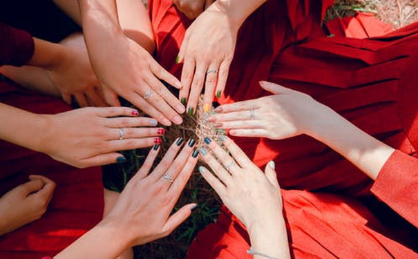 �Ϻ��ֶ�����������ѵѧУ�ĸ��� - ѧ�Ѷ���Ǯ