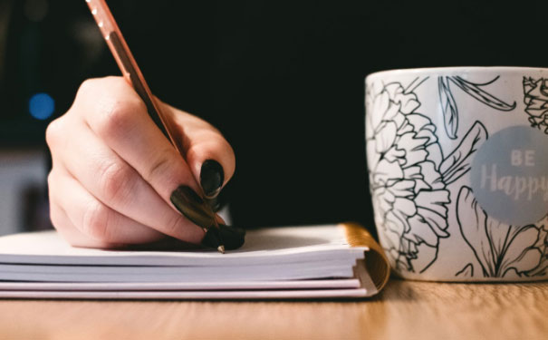 杭州临安区美甲培训学校哪个好 - 学费多少钱