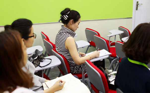 ��ɽ������ѧӢ������� - ѧ�Ѷ���