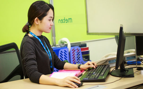 ��ɽ�Ϻ���ѧӢ������� - ѧ�Ѷ���