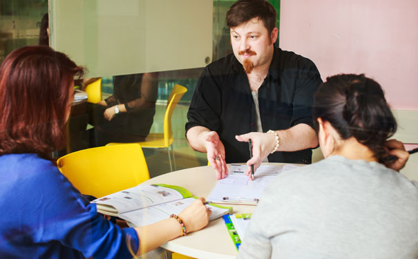 ��ݸ�����Ӣ�������ѵ�ļҺ� - �۸����Ǯ