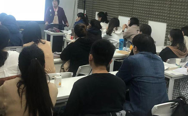 大连日语培训到哪里_学多久_学费多少