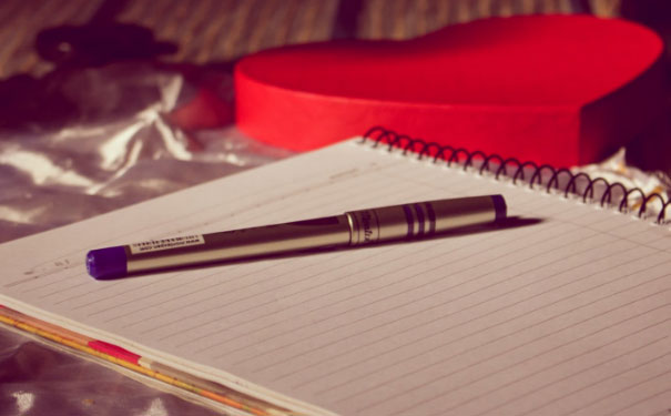 ��ɽӢ�������ѵ�ļҺ� - �۸����Ǯ