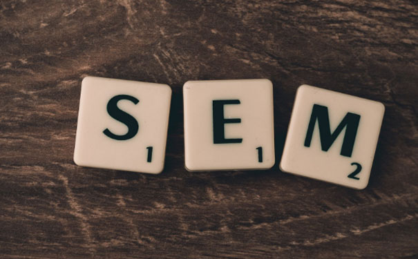 ����۴����Ӣ����ѵ��������Щ   