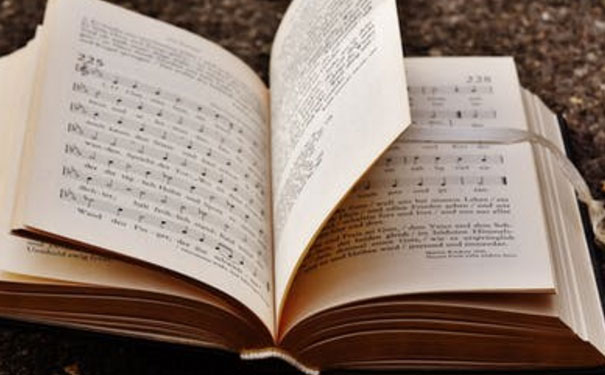 �ϲ�Ӣ����ѵ��������Щ