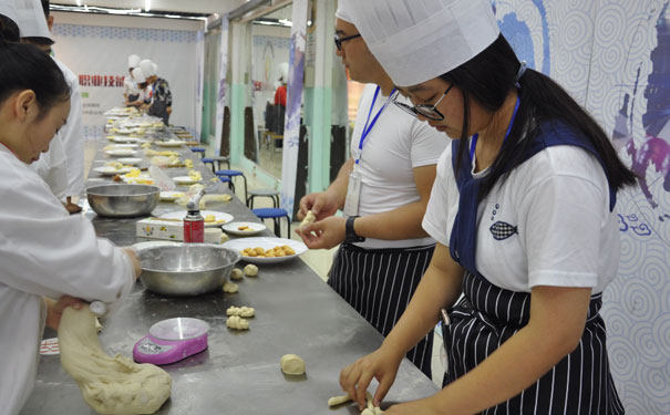 胶州蛋糕培训学校哪里好 - 学费 - 地址