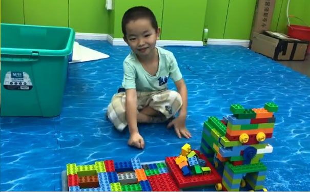 �ػʵ��ٶ�ѧ����ļҺ�_��������