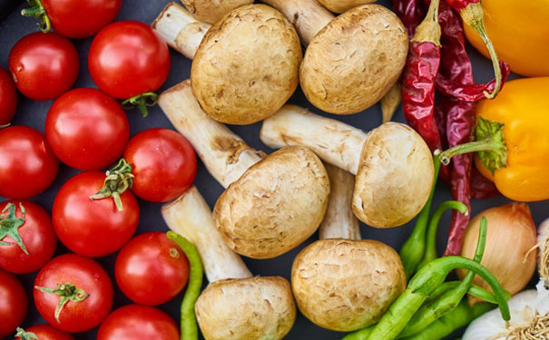 �Ϻ��������������ʦ��У�ĸ���_����