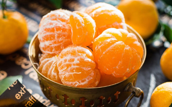 �Ϻ���������ʦ��У�ĸ���_����