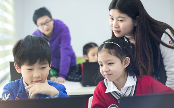 武汉江岸区线上学少儿编程选哪家_学费多少钱
