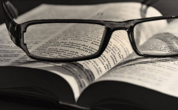 ���ݺ���������Ӣ��������Ͽγ��ĸ���_����Ӣ����ѵ����