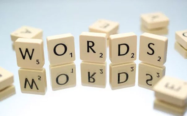 ��ݸ�ϳ�������Ӣ��������Ͽγ��ĸ���_��ݸӢ����ѵ����