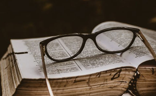 ��������������Ӣ��������Ͽγ��ĸ���_����Ӣ����ѵ����